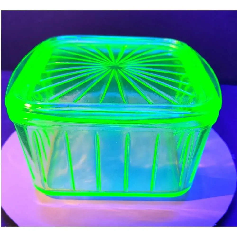 722. Vintage Square Glass Fridgie Container with Lid Vaseeline UV Reactive